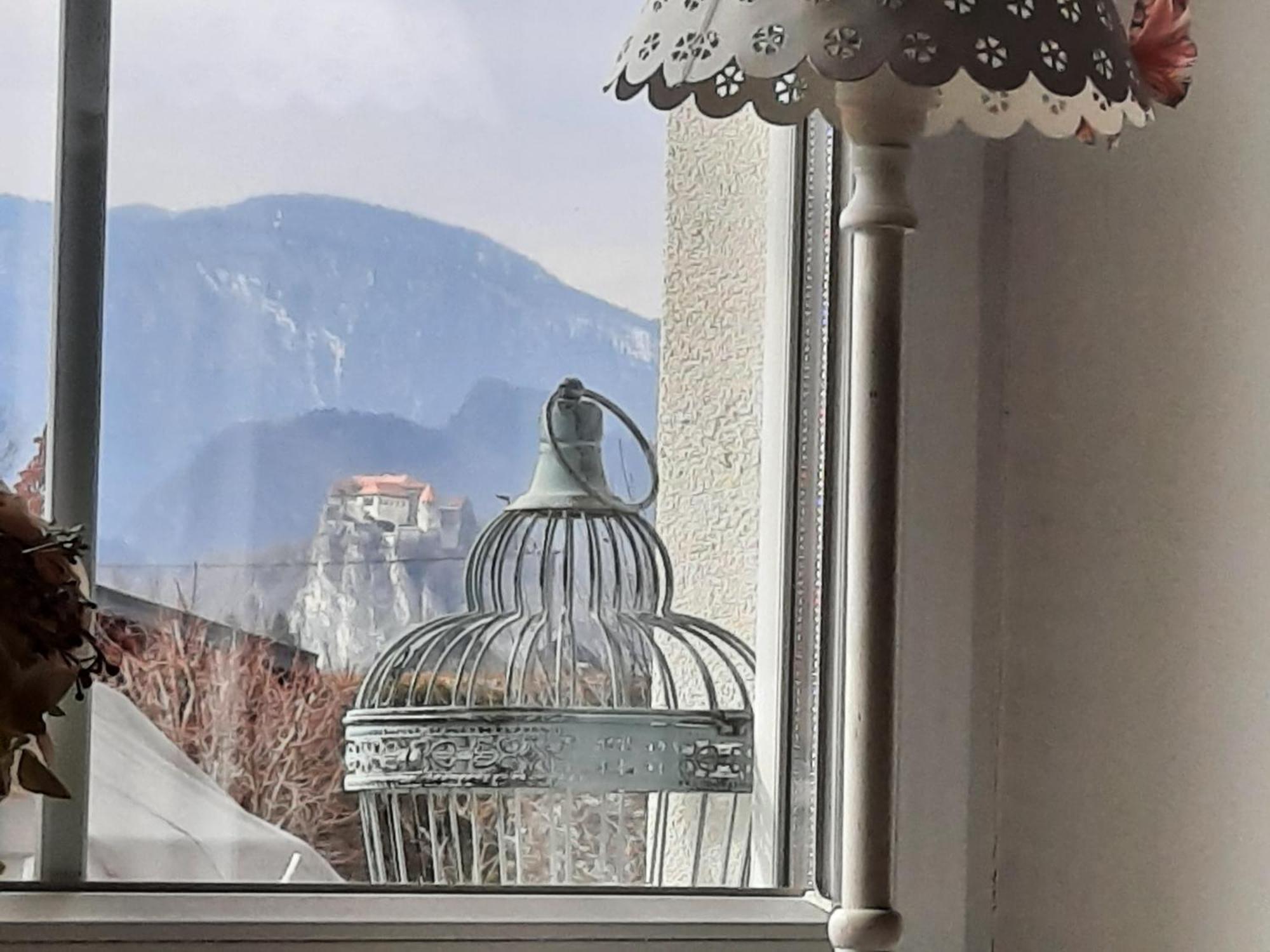 Garden Paradise Bled Apartments - Garden, Pond And Castle View Екстер'єр фото