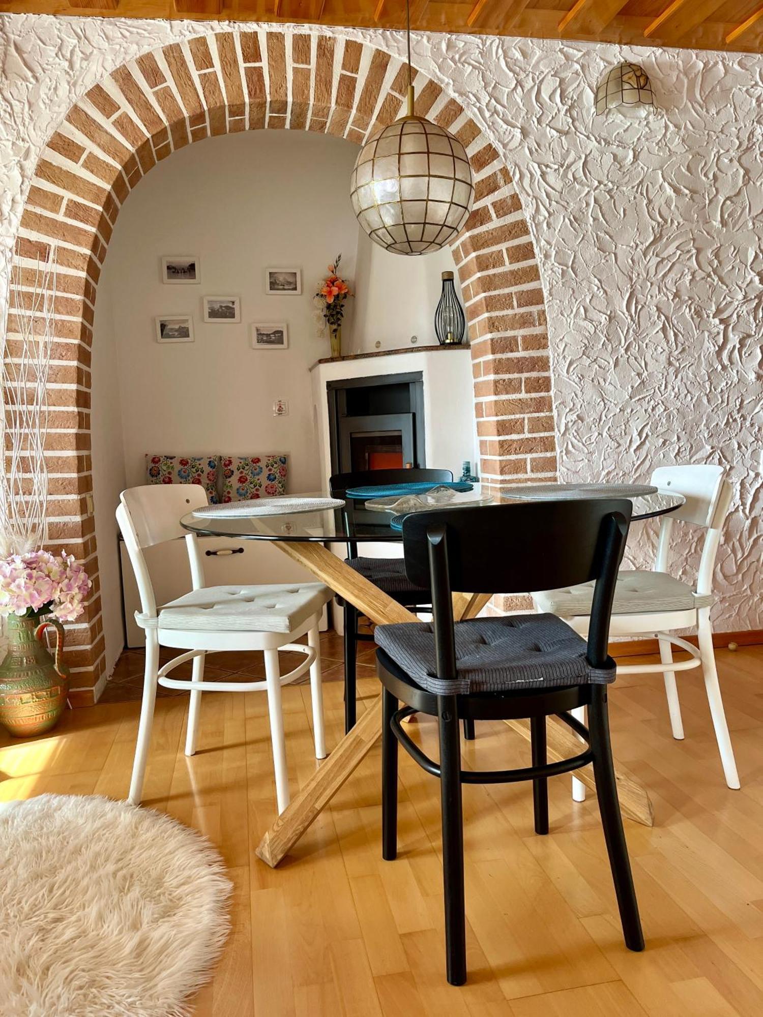 Garden Paradise Bled Apartments - Garden, Pond And Castle View Номер фото