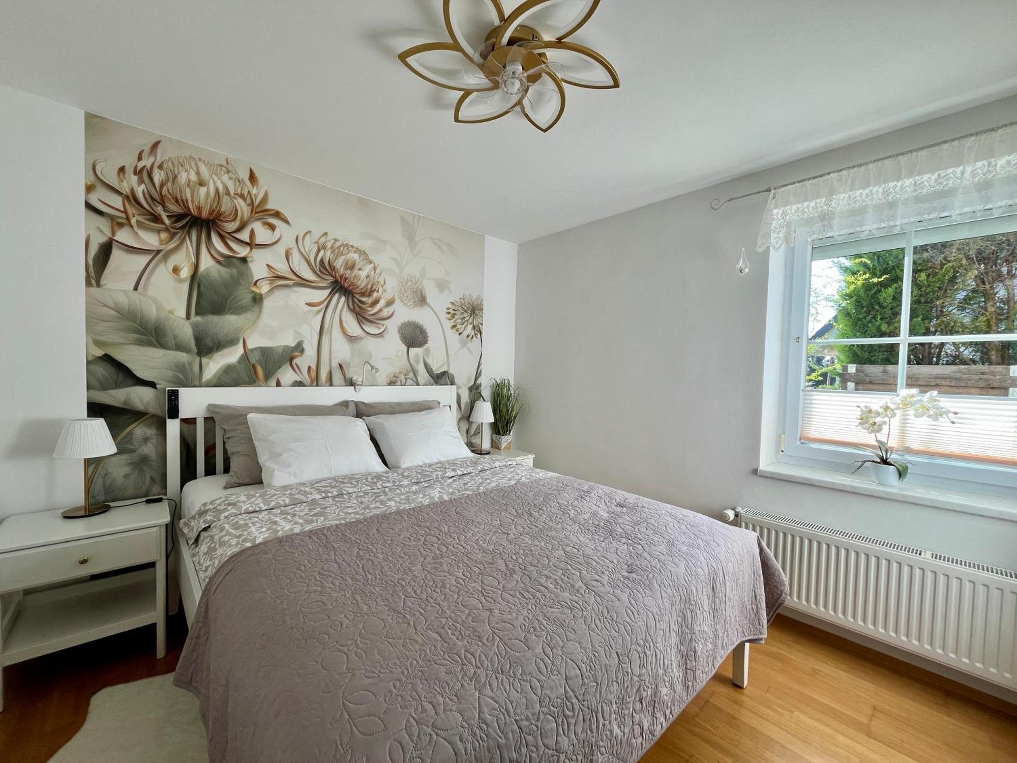 Garden Paradise Bled Apartments - Garden, Pond And Castle View Екстер'єр фото